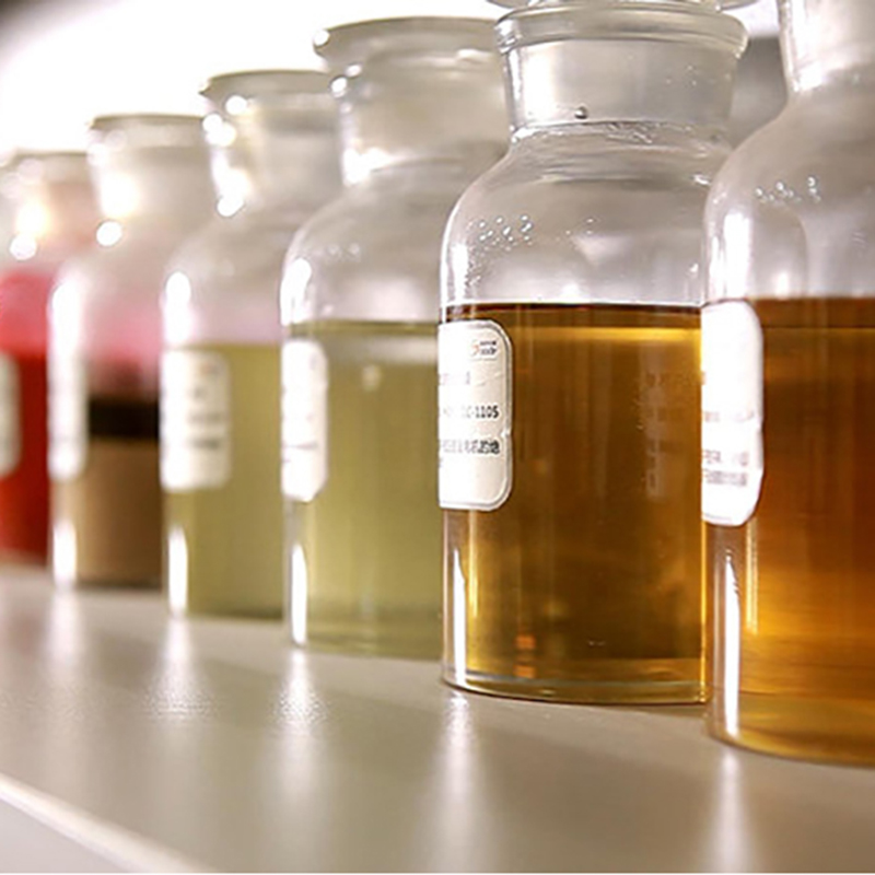 Huoneenlämpöinen kovetusjärjestelmä